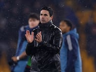 Soccer Football - Premier League - Wolverhampton Wanderers v Arsenal - Molineux Stadium, Wolverhampton, Britain - February 18, 2026 Arsenal manager Mikel Arteta reacts after the match Action Images via Reuters/Peter Cziborra EDITORIAL USE ONLY. NO USE WITH UNAUTHORIZED AUDIO, VIDEO, DATA, FIXTURE LISTS, CLUB/LEAGUE LOGOS OR 'LIVE' SERVICES. ONLINE IN-MATCH USE LIMITED TO 120 IMAGES, NO VIDEO EMULATION. NO USE IN BETTING, GAMES OR SINGLE CLUB/LEAGUE/PLAYER PUBLICATIONS. PLEASE CONTACT YOUR ACCOUNT REPRESENTATIVE FOR FURTHER DETAILS..