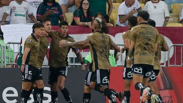 Futbol, Fluminense vs Colo Colo.
Fase de grupos, Copa Libertadores 2024.
El jugador de Colo Colo Guillermo Paiva derecha, celebra su gol contra Fluminense durante el partido por el Grupo a de Copa Libertadores en el Estadio Maracana de Rio de Janeiro.
Rio de Janeiro, Brasil.
09/04/2024
Pier Giorgio/Photosport
Football, Fluminense vs Colo Colo
Group stage, Copa Libertadores 2024.
Colo ColoÕs player Guillermo Paiva, right, celebrates after scoring against Fluminense during A Group match for Copa Libertadores in Maracana stadium in Rio de Janeiro, Brazil.
09/04/2024
Pier Giorgio/Photosport