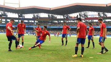 Los jugadores de Espa&ntilde;a ya se vieron perjudicados por el mal estado del terreno de juego en Kochi. Hoy puede estar incluso peor porque llover&aacute;.