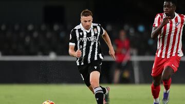 Kevin, durante el Cartagena - Atlético Madrileño.