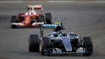 Ferrari está al acecho de Mercedes y Rosberg espera que lo esté más cuando mejoren su fiabilidad.