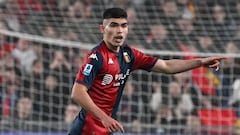 Tunden a Johan Vásquez en Italia: “El eslabón débil de la defensa”