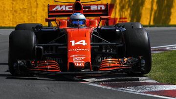 Fernando Alonso con el McLaren Honda en Montreal.