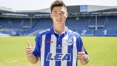 Alavés sign Chinese teenage striker Yiming Yan