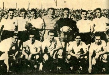 La mayor racha de partidos sin perder ante el archirrival es de Colo Colo: 12 partidos entre 1939-1944, con nueve triunfos y tres empates.