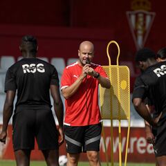 Ramírez: “Priorizamos el mercado nacional para fichar un delantero”