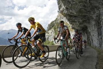 Chris Froome durante la etapa entre Saint Jean de Maurienne y La Troussuire.