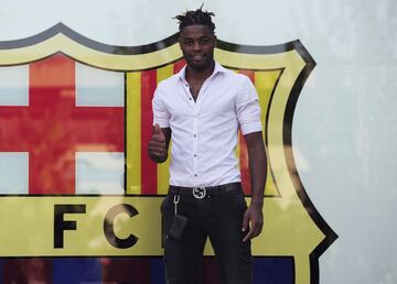 El exdefensor de Barcelona entrenó con New York Red Bulls en el 2018 con la intención de fichar con el club, pero en agosto llegó a la Superliga China.