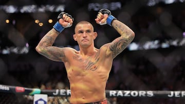 NEW ORLEANS, LOUISIANA - JULY 19: Dustin Poirier of the United States enters the octagon before his lightweight bout against Max Holloway of the United States during UFC 318: Holloway vs Poirier 3 at the Smoothie King Center on July 19, 2025 in New Orleans, Louisiana. Jonathan Bachman/Getty Images/AFP (Photo by Jonathan Bachman / GETTY IMAGES NORTH AMERICA / Getty Images via AFP)