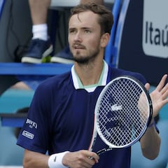 Wimbledon, más difícil todavía para el ruso Medvedev