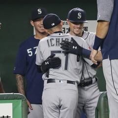 Los Mariners vencen a los Athletics en Tokio