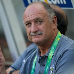 Scolari revela que la ANFP lo contactó para ser DT de la Roja