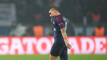 Verratti leaves the Parc des Princes field after being sent off against Real Madrid.