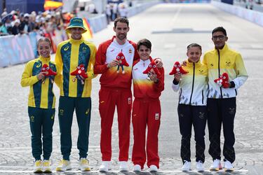 Los atletas españoles Álvaro Martín y María Pérez, oro; junto a los ecuatorianos Brian Daniel Pintado y Glenda Morejón, plata; y los australianos Rhydan Cowley y Jemima Montag, bronce.