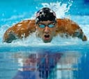 Phelps vuelve: victoria y gran marca en 100 mariposa