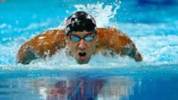 Phelps vuelve: victoria y gran marca en 100 mariposa