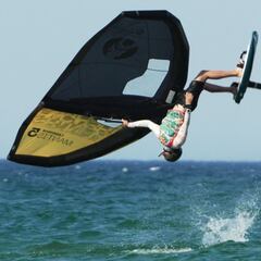 Oliva pone las coronas de la Spain Wingfoil League 2023