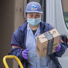 Coronavirus USA: what does lockdown mean and what is an essential business