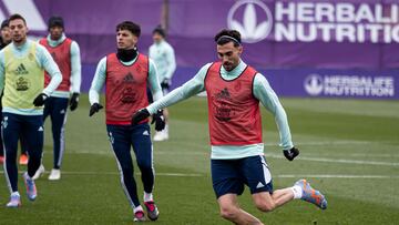24/01/23 REAL VALLADOLID ENTRENAMIENTO
KIKE PEREZ