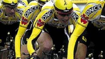 <b>LA MÁQUINA AMARILLA.</b> La ONCE cumplió los pronósticos y consiguió la victoria en la crono por equipos.