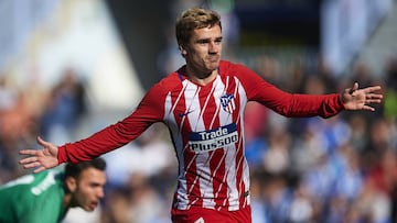 Griezmann celebra su gol al Málaga.