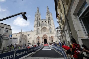 La primera etapa de La Vuelta a España en imágenes