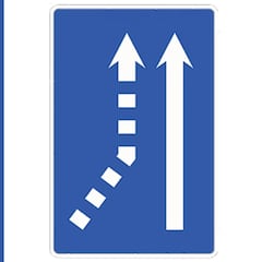 Nueva señal S-70 de la DGT: qué significa y a qué carril se refiere