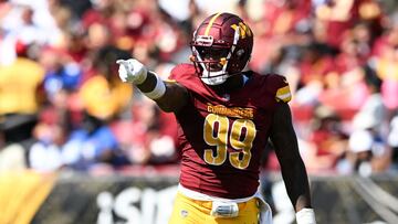 Jayden Daniels makes his Monday Night Football debut against Joe Burrow but won’t be backed up by defensive linesman Ferrell.