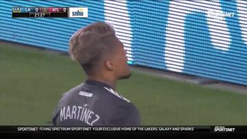 Josef Martínez marca hasta sin querer: cuando la fortuna te sonríe…