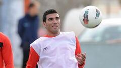 Reyes se sube al barco y estará frente al Levante