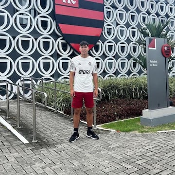 Joan Orellana no ha podido debutar en el equipo Sub 20 de Flamengo. El mediocampista ofensivo está a préstamo desde la Universidad Católica y buscará levantar la Copa Intercontinental.