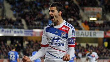 Gonalons, celebrando un gol con el Olympique de Lyon.