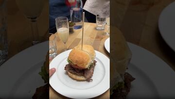 Tiktoker se encuentra un restaurante de comida chilena en Londres: no podrás creer todo lo que venden