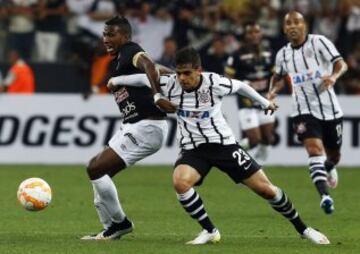 Once Caldas cayó en su debut en Libertadores. Corinthians lo superó 4-0.