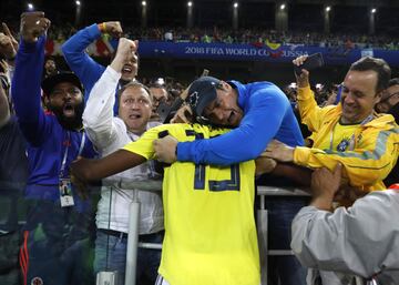 1-1. Yerry Mina celebró el gol del empate.