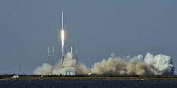 Un cohete Falcon 9 de Space X