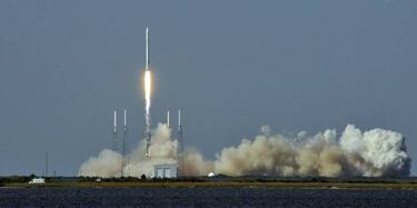 Explota un cohete espacial en Cabo Ca?averal