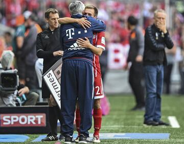 Philipp Lahm y Carlo Ancelotti.