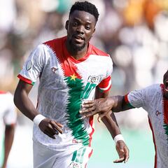 Invisible para Emery, héroe en África