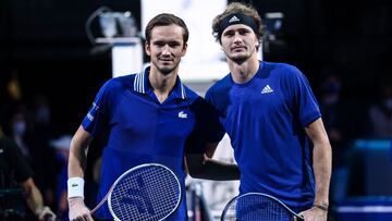 Medvedev y Zverev, en la final de las ATP Finals.