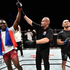 Saint Preux salva el segundo match ball y Andrade asombra