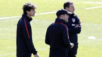 Vizcaíno dejará de ser ayudante de Simeone, aunque seguirá en el club