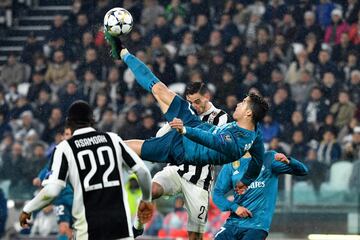 Cristiano Ronaldo scores his sides second goal during the UEFA Champions League Quarter Final against Juventus. (0-2)