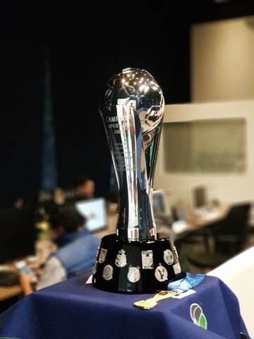 El trofeo que se disputarán América y Rayados visitó As México