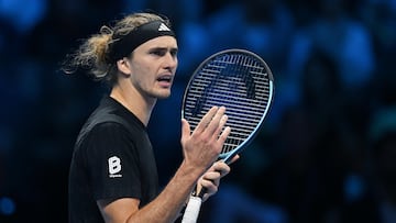 Turin (Italy), 14/11/2025.- Alexander Zverev of Germany reacts during the men's singles Round Robin match against Felix Auger Aliassime of Canada at the ATP Finals in Turin, Italy, 14 November 2025. (Tenis, Alemania, Italia) EFE/EPA/ALESSANDRO DI MARCO
