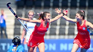 AMSTERDAM 2022 Women's World Cup Spain & Netherlands
33 South Africa v Chile (13th - 16th)
Picture: Manuela Urroz celebrates her 1-0 goal with Fernanda Arrieta 
WORLDSPORTPICS COPYRIGHT FRANK UIJLENBROEK