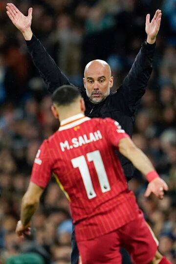 Guardiola siempre ha sido un entrenador muy expresivo y en el partido de la Premier ante el Liverpool no ha sido una excepción. Los 'reds' ganan por primera vez  en liga en el Etihad Stadium desde la llegada del técnico de Sampedor a Mánchester.
