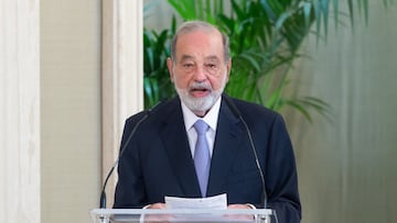 El presidente del Grupo Carso, Carlos Slim Helú, interviene tras la entrega del IX Premio Enrique V. Iglesias al desarrollo del Espacio Empresarial Iberoamericano, en el Palacio de la Zarzuela, a 25 de octubre de 2023, en Madrid (España). Slim Helú ha sido elegido por unanimidad del jurado por su contribución al crecimiento empresarial, la creación de empleo y el acercamiento entre los países de la Comunidad Iberoamericana. Este galardón reconoce, desde 2014, a figuras empresariales de la Comunidad Iberoamericana que destacan por su aportación relevante y extraordinaria al desarrollo de los países de la región y al fomento de los vínculos entre las naciones de la Comunidad mediante la actividad económica, las inversiones y la promoción del comercio, así como a la forja de una región socialmente más inclusiva y sostenible.
25 OCTUBRE 2023;ENRIQUE V;EMPRESARIOS;PREMIO EMPRESARIAL
Gustavo Valiente / Europa Press
25/10/2023