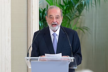 Ni políticos, ni periodistas: las personas a las que más odia Carlos Slim y que califica de “imbéciles”