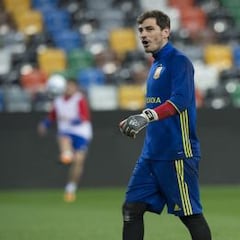 Iker Casillas bate el récord europeo de internacionalidades